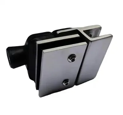 È difficile installare una serratura per porta in vetro?